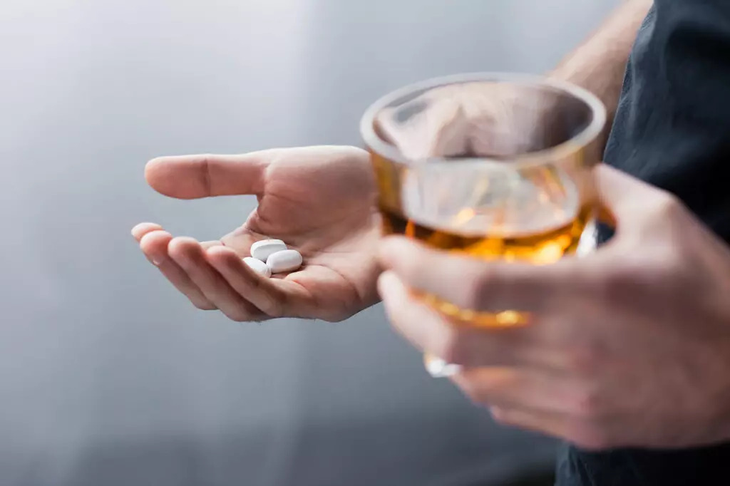 Азітроміцин та алкоголь – сумісність та наслідки